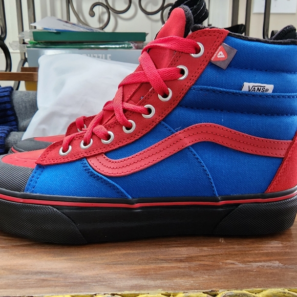 Custom High Top Vans- Buffalo Bills - Picture 2 of 4